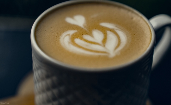 Ароматы, в которые хочется закутаться: духи с запахом кофе стали хитом холодов — зимний талисман Ароматы, в которые хочется закутаться: духи с запахом кофе стали хитом холодов — зимний талисман