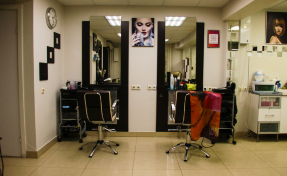 Лунный календарь стрижек на январь 2026: благоприятные дни для роста волос и удачи Лунный календарь стрижек на январь 2026: благоприятные дни для роста волос и удачи