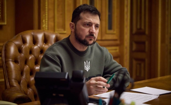 Удар в спину от партнера: Сеул потребовал извинений от Зеленского и назвал его действия ложью Удар в спину от партнера: Сеул потребовал извинений от Зеленского и назвал его действия ложью